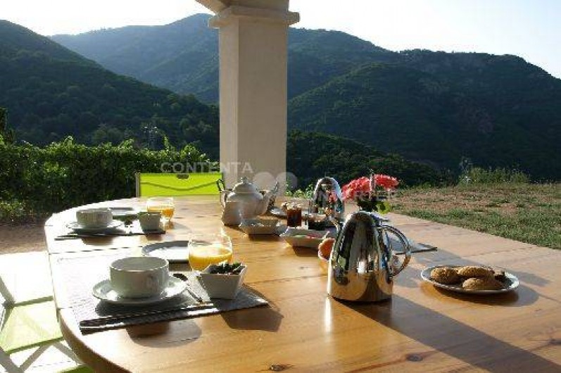 Location de vacances - Chambre d'hôtes à Cuttoli-Corticchiato - le petit-déjeuner