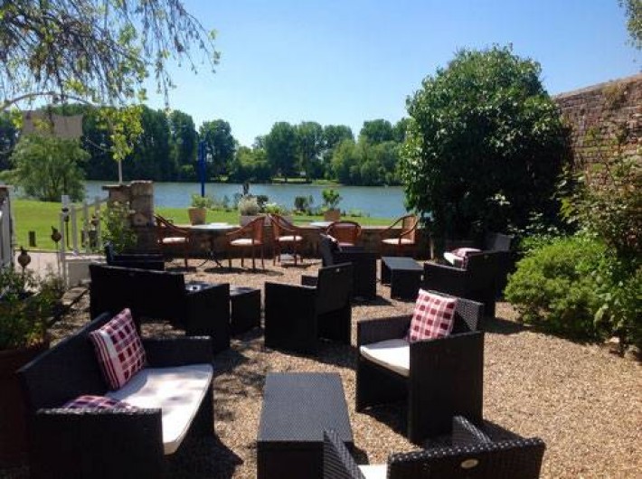 Location de vacances - Chambre d'hôtes à Les Andelys - Vue sur la Seine depuis la terrasse
