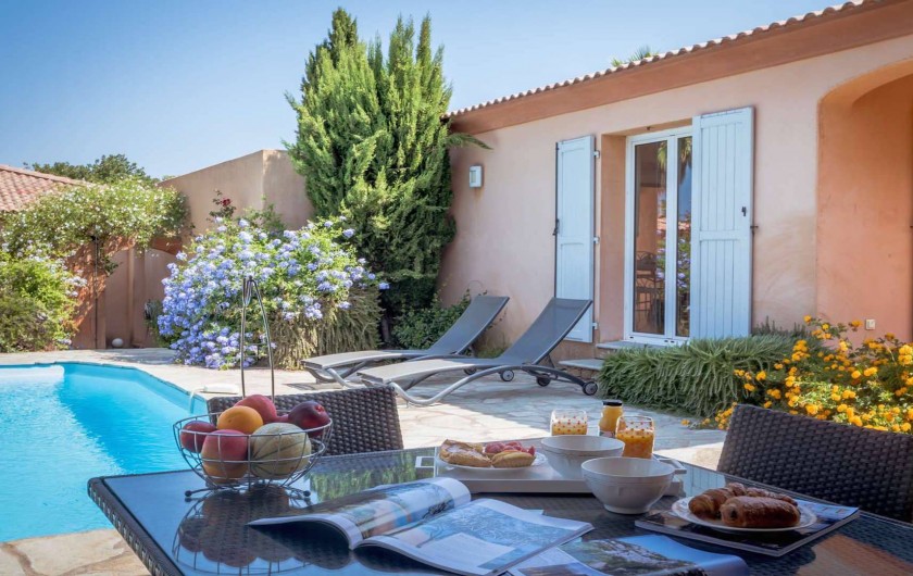 Location de vacances - Villa à L'Île-Rousse - Villas Celia / Casa Gialla / Turchina / Rossa / 2 chambres / Piscine