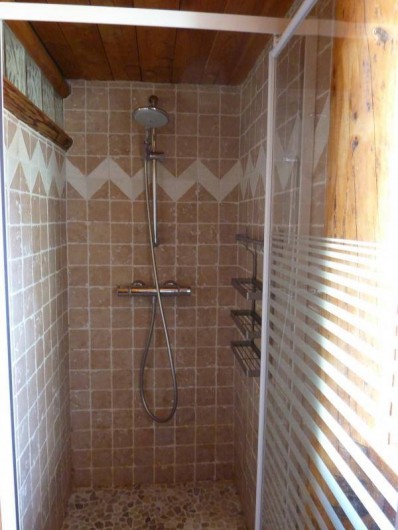 Location de vacances - Chalet à Lanslevillard - Appartement "Côté ruisseau"