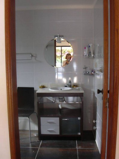 Location de vacances - Villa à Tavira - Salle de bain en-suite a la chambre principale