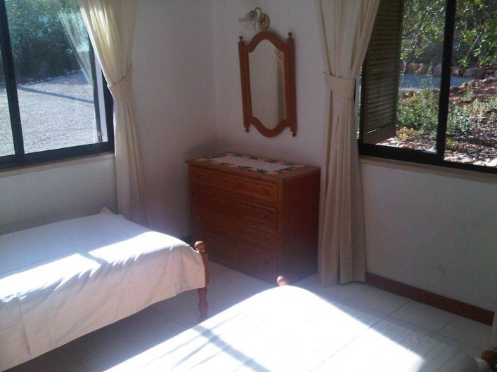 Location de vacances - Villa à Tavira - Chambre a deux lits simples