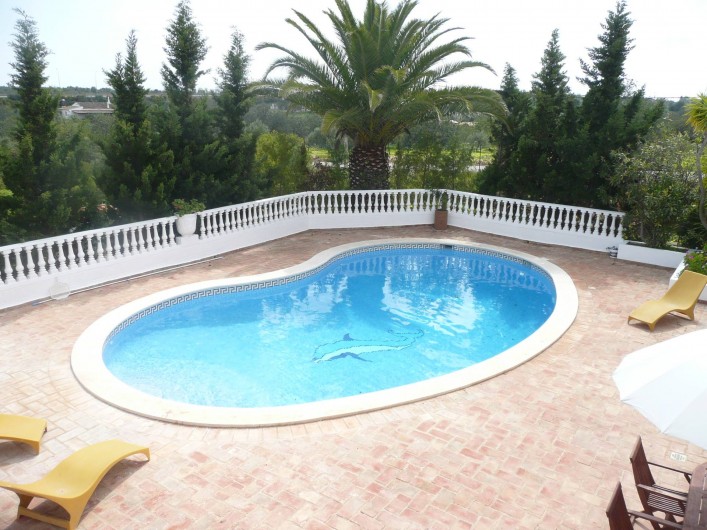 Location de vacances - Villa à Tavira - Vue sur la piscine du studio