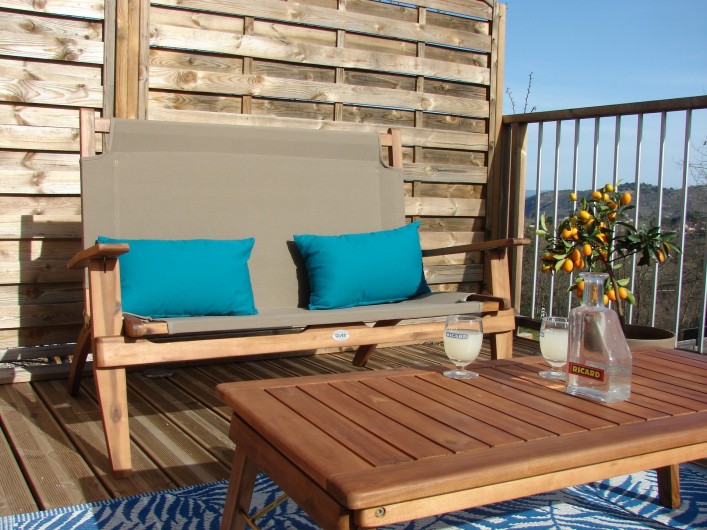 Location de vacances - Villa à Joyeuse - Salon-terrasse