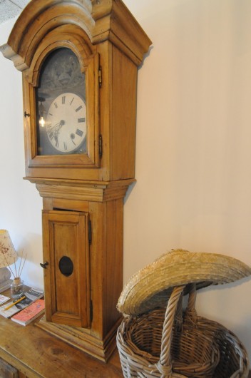 Location de vacances - Appartement à Charvonnex - ambiance chic et montagne, meubles de famille