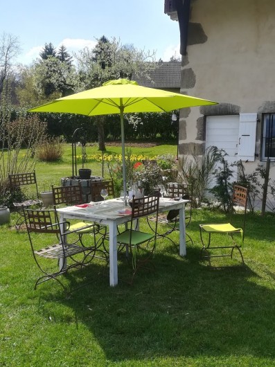 Location de vacances - Appartement à Charvonnex - le coin jardin