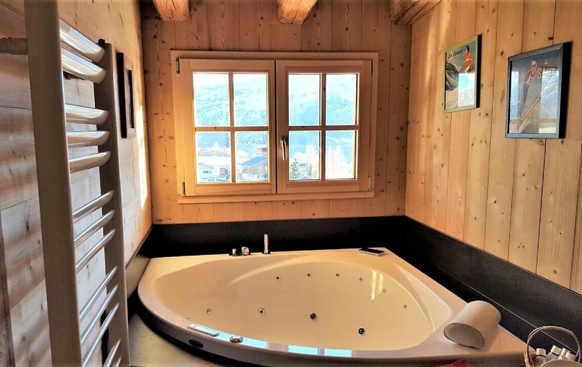 Location de vacances - Chalet à L'Alpe d'Huez - Baignoire-jaccuzzi