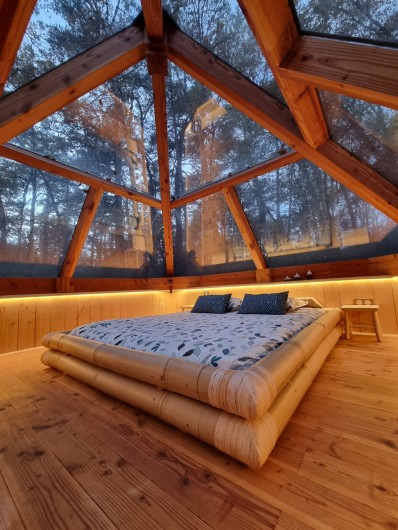 Location de vacances - Cabane dans les arbres à Rivière-sur-Tarn - La Pyramide