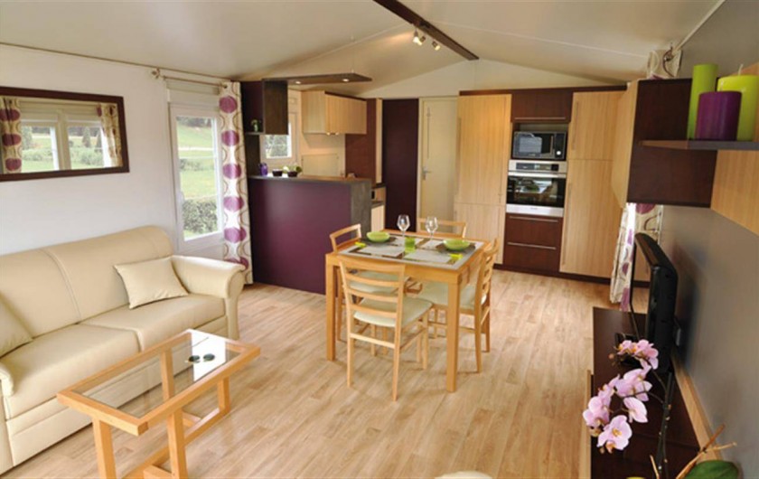 Location de vacances - Camping à Brem-sur-Mer - Mobil Home "Grand Confort" terrasse couverte