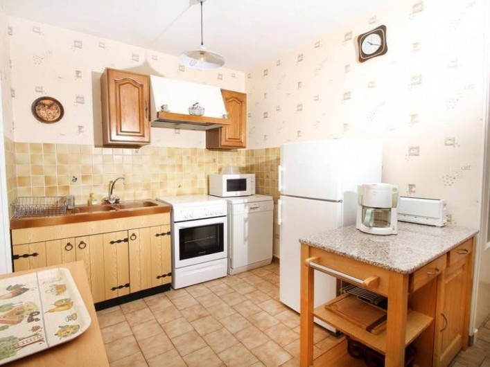 Location de vacances - Gîte à Saint-Étienne-de-Serre - Le coin cuisine