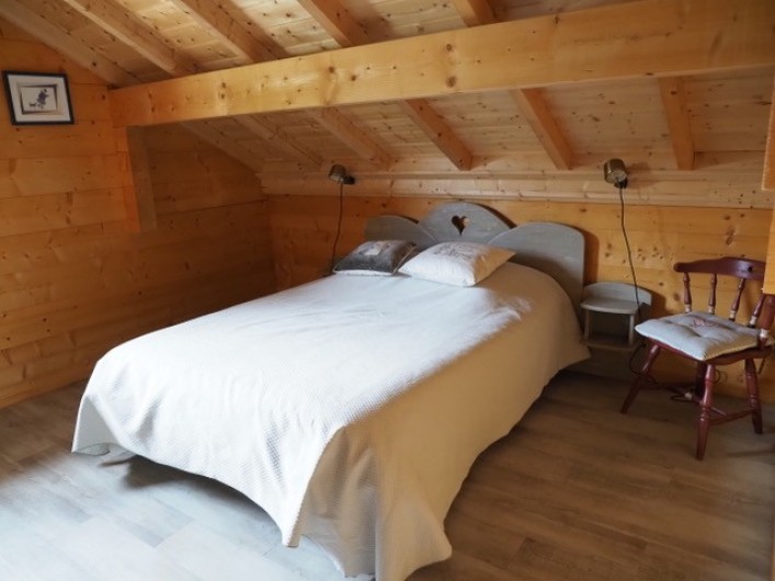 Location de vacances - Chalet à La Pesse - chambre 1 un lit double