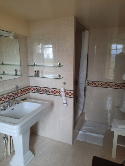 Location de vacances - Château - Manoir à Mesnil-Verclives - une autre salle de bain