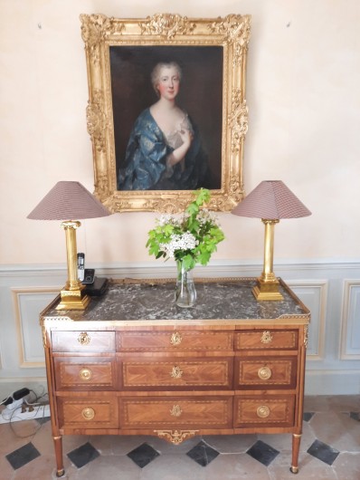 Location de vacances - Château - Manoir à Mesnil-Verclives - un détail dans l'entrée