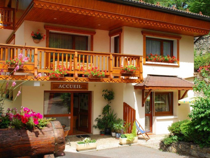 Location de vacances - Appartement à Brides-les-Bains - Vue Extérieure - Résidence la Rochetaillée - Accueil