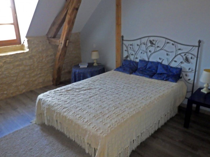 Location de vacances - Gîte à Dégagnac - Chambre 4: un grand lit