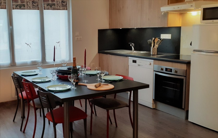 Location de vacances - Appartement à Le Mont-Dore - Cuisine ouverte sur pièce de vie