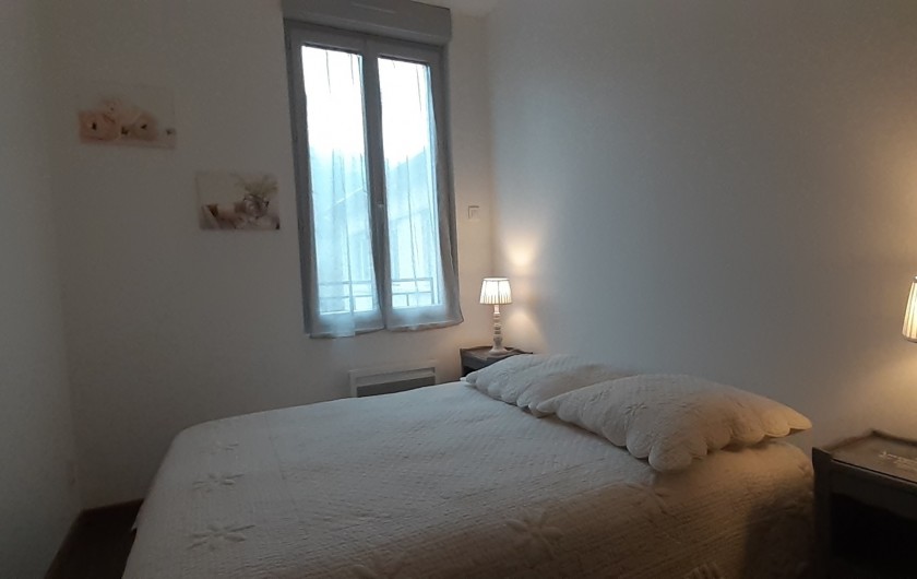 Location de vacances - Appartement à Le Mont-Dore - Chambre côté cour