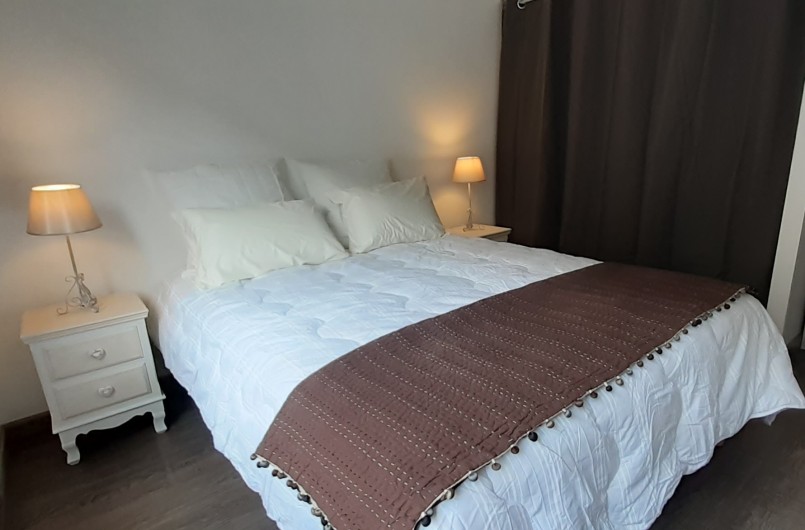 Location de vacances - Appartement à Le Mont-Dore - Chambre côté rue