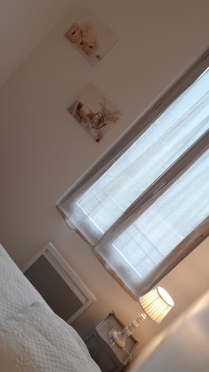 Location de vacances - Appartement à Le Mont-Dore - Détail déco chambre côté cour