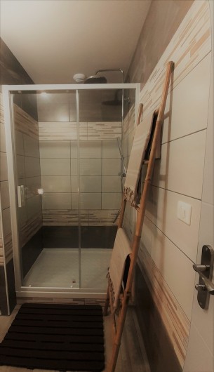 Location de vacances - Appartement à Le Mont-Dore - Douche 120 x 80