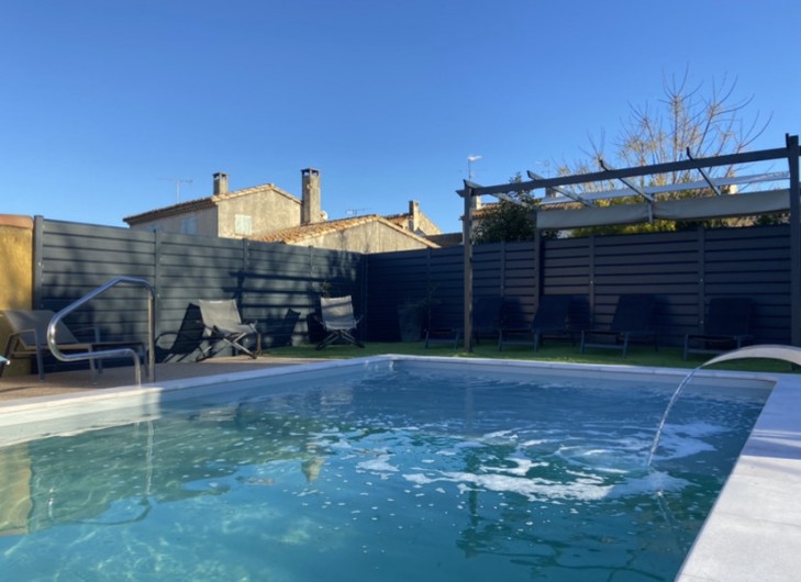 Location de vacances - Gîte à Fontvieille - piscine commune