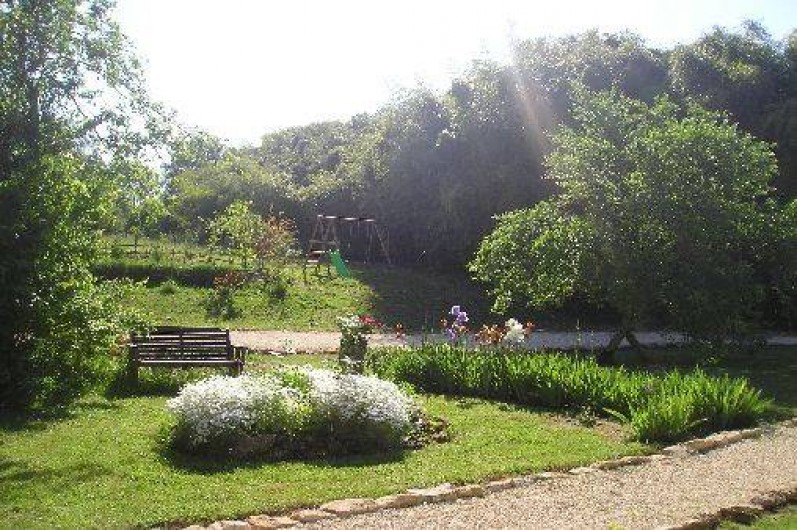 Location de vacances - Gîte à Saint-Chamassy - jardin