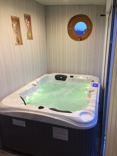 Location de vacances - Villa à Longeville-sur-Mer - JACCUZZI FACE MER
