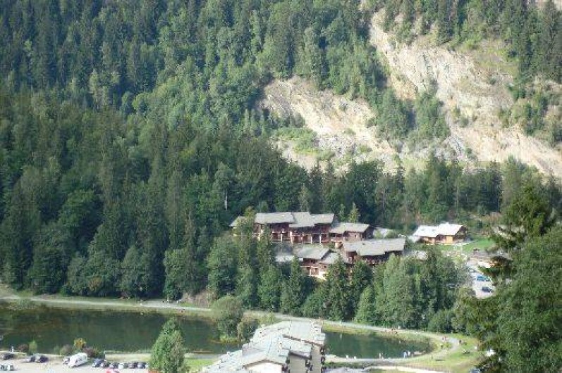 Location de vacances - Appartement à Les Houches - La résidence vue du télécabine DU PRARION