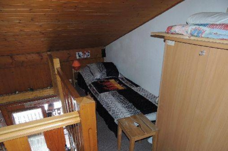 Location de vacances - Appartement à Les Houches - La chambre en mezzanine