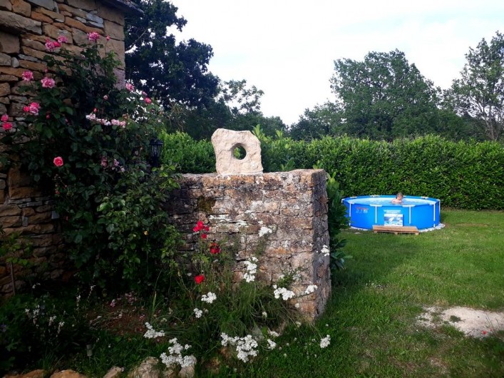 Location de vacances - Gîte à Martiel - Gîte Rosa, jardin