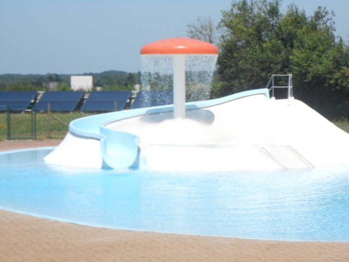 Location de vacances - Roulotte à Aubigny - piscine du Cébron