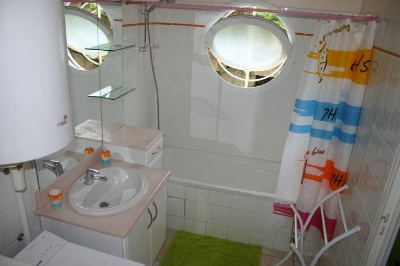 Location de vacances - Appartement à Les Trois-Îlets - La salle de bain