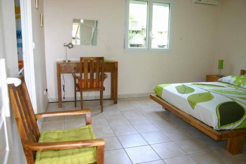 Location de vacances - Appartement à Les Trois-Îlets - L'entrée de la chambre