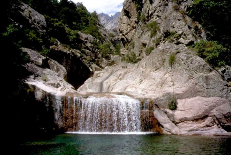 Location de vacances - Bungalow - Mobilhome à Ghisonaccia - Fleuves  baignades Varagnu (8 km) Abatescu (7 km) Travu (10 km) Sulinzara (20 km