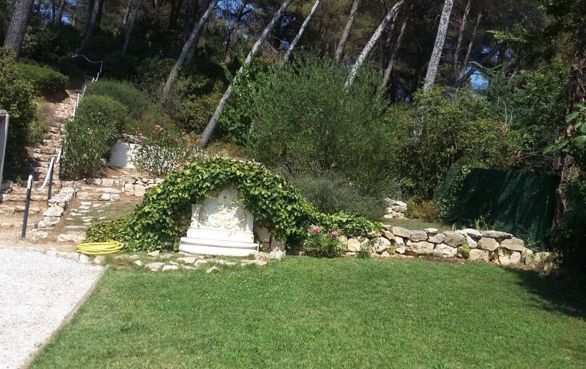 Location de vacances - Appartement à Aix-en-Provence - Escalier en pierre
