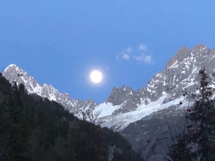 Location de vacances - Chalet à Chamonix-Mont-Blanc - ...sa vue ...