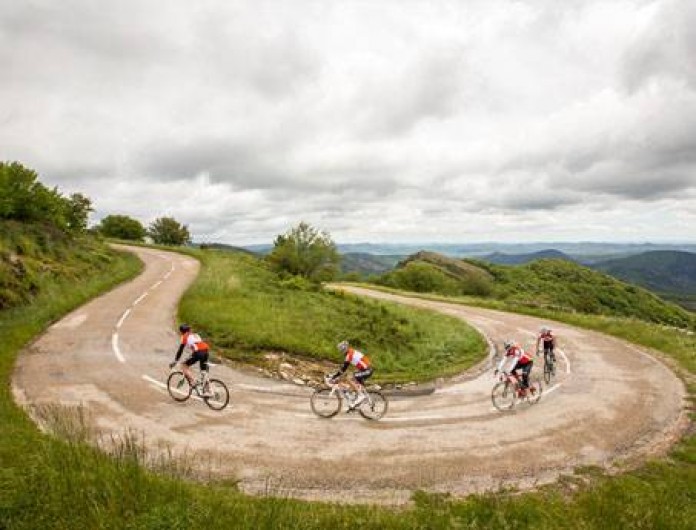 Location de vacances - Gîte à Castanet-le-Haut - Prévoyez un séjour cyclisme de 6 à 8 personnes