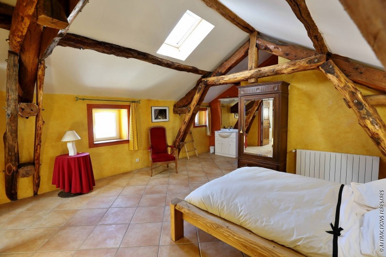 Location de vacances - Gîte à Castanet-le-Haut - Chambre "le grenier" 25m²
