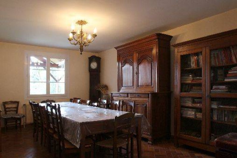 Location de vacances - Gîte à Autun - Salle à manger pour 14 personnes
