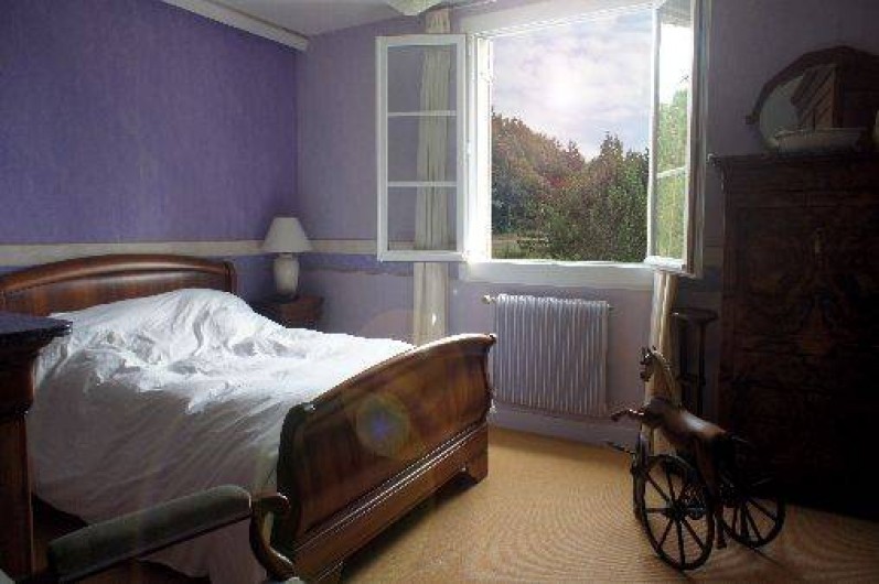 Location de vacances - Gîte à Autun - La chambre 'mauve'  1er étage - 2 personnes