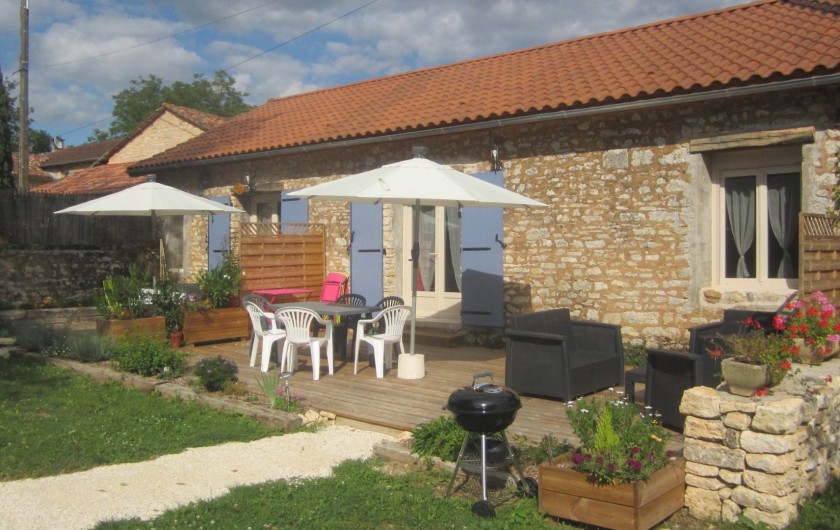 Location de vacances - Gîte à Sorges et Ligueux en Périgord - gîte vue général