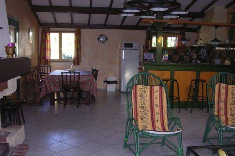 Location de vacances - Gîte à Molières-Cavaillac - salon salle à manger et cuisine 30m2