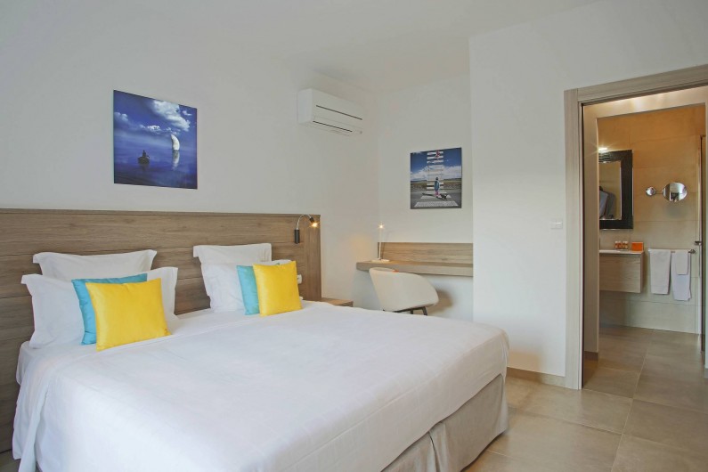 Location de vacances - Villa à Calvi - Chaque chambre dispose de sa propre salle de bain privative