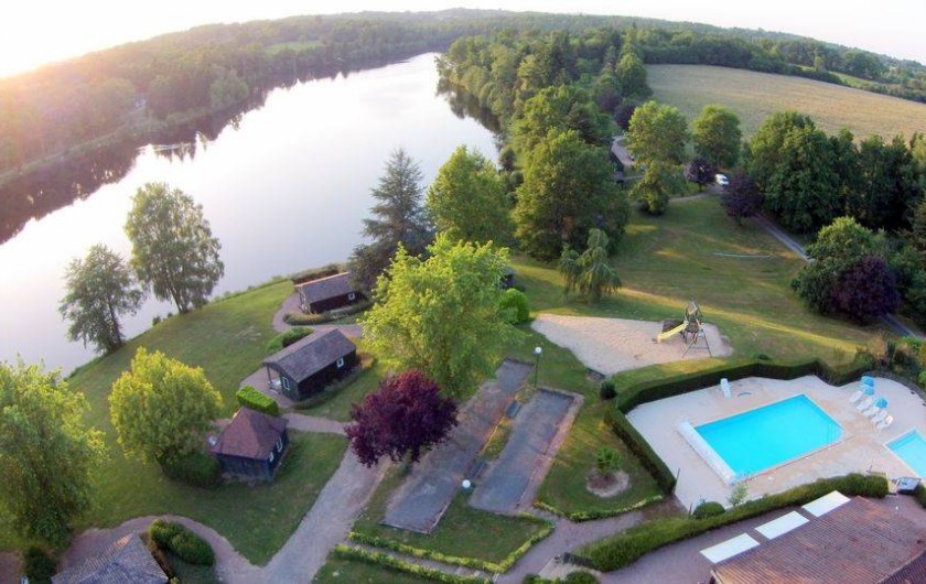 Location de vacances - Chalet à Miallet - Vue d'ensemble du site