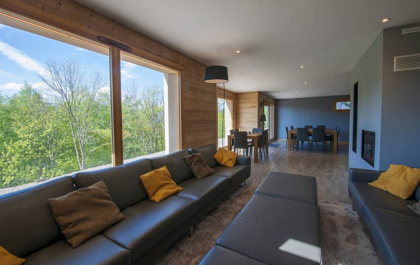 Location de vacances - Chalet à Muhlbach-sur-Munster - Grand espace de vie, salon/séjour et cuisine ouverts
