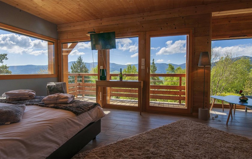 Location de vacances - Chalet à Muhlbach-sur-Munster - Chambre 2 , 2 à 3 pers, coin salon (+1 pers sur canapé-lit), balcon, sdb, wc