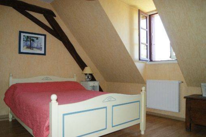 Location de vacances - Gîte à Saint-Mars-sous-Ballon - 1er chambre
