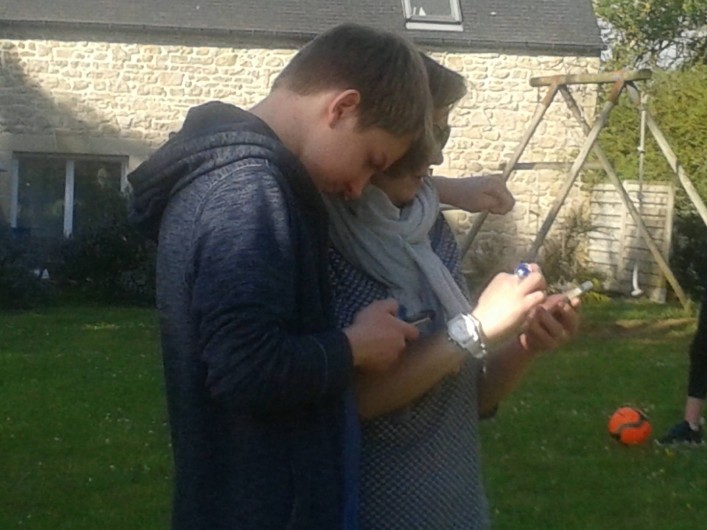 Location de vacances - Gîte à Erdeven - ma photo avec la partie de éole a l' exterieur