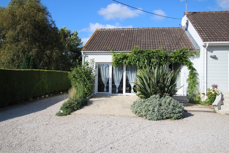 Location de vacances - Appartement à Yvetot-Bocage - VUE DU GITE Face est sud est