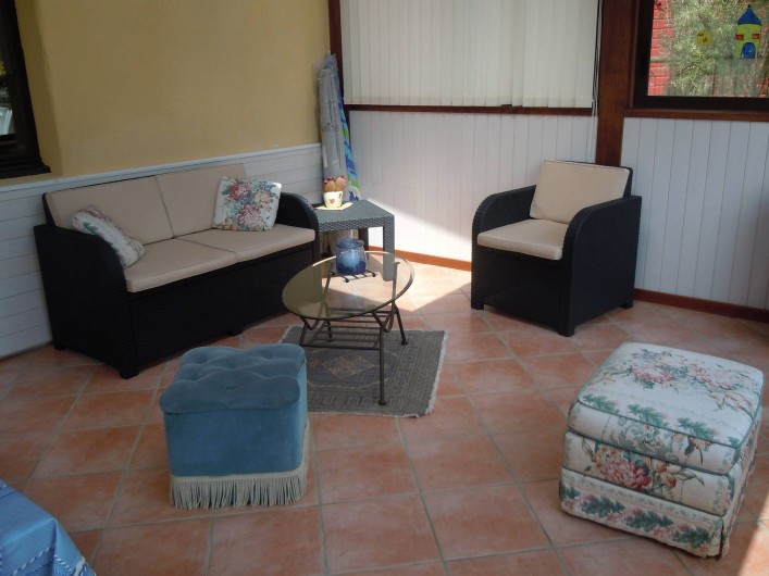 Location de vacances - Gîte à Trédrez-Locquémeau - Coin salon dans véranda